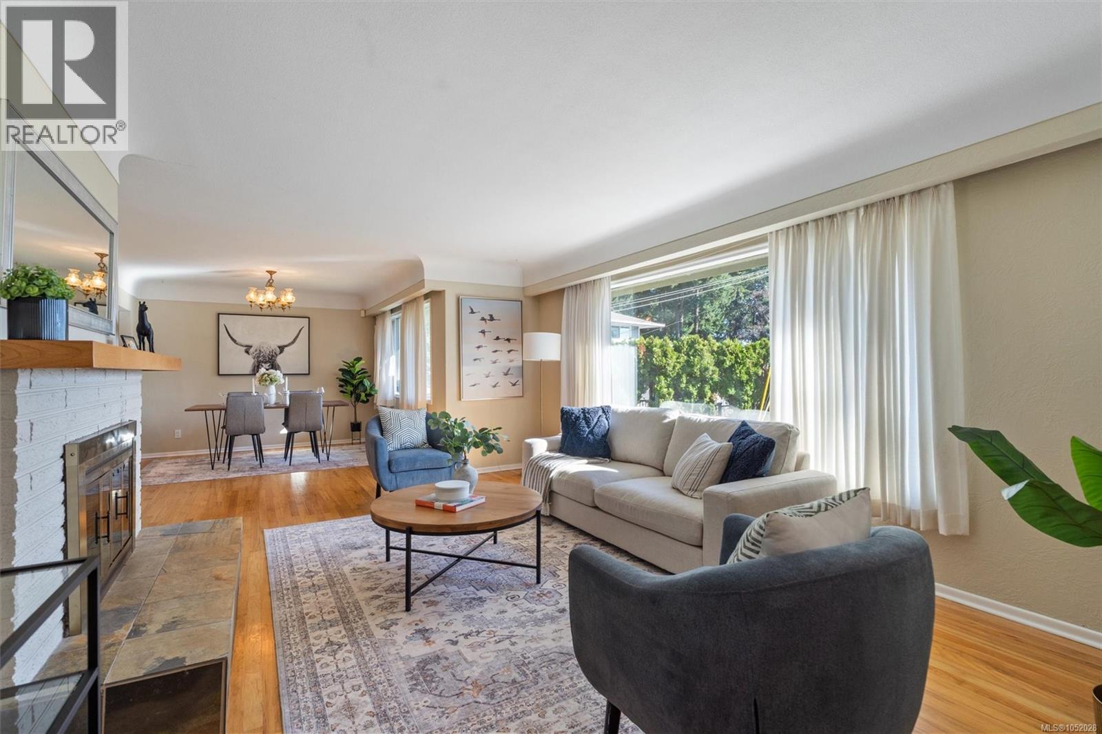 2104 Wenman Dr - 5