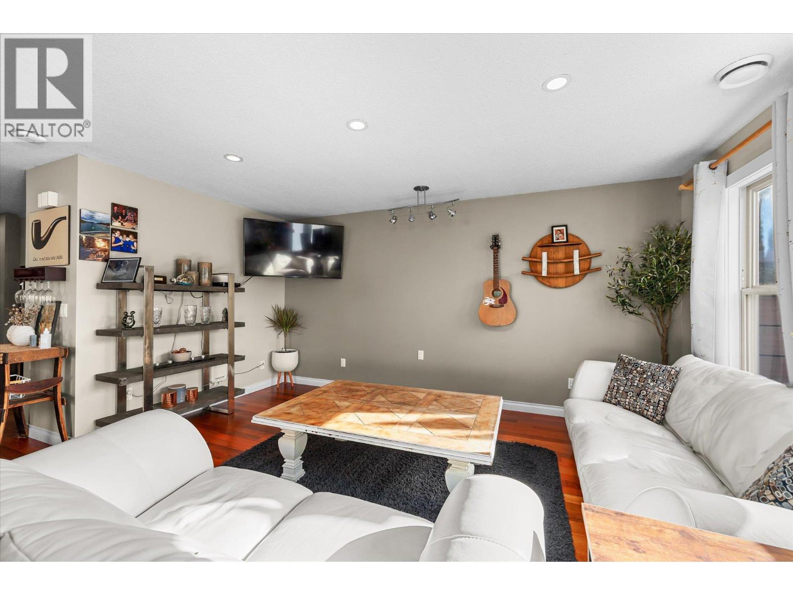 1088 Coronation Avenue, Kelowna