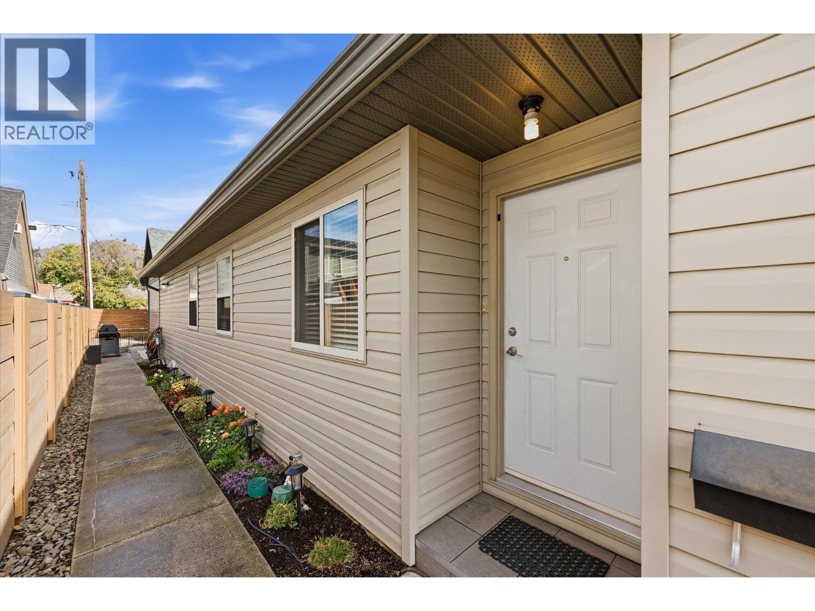 1088 Coronation Avenue - 24