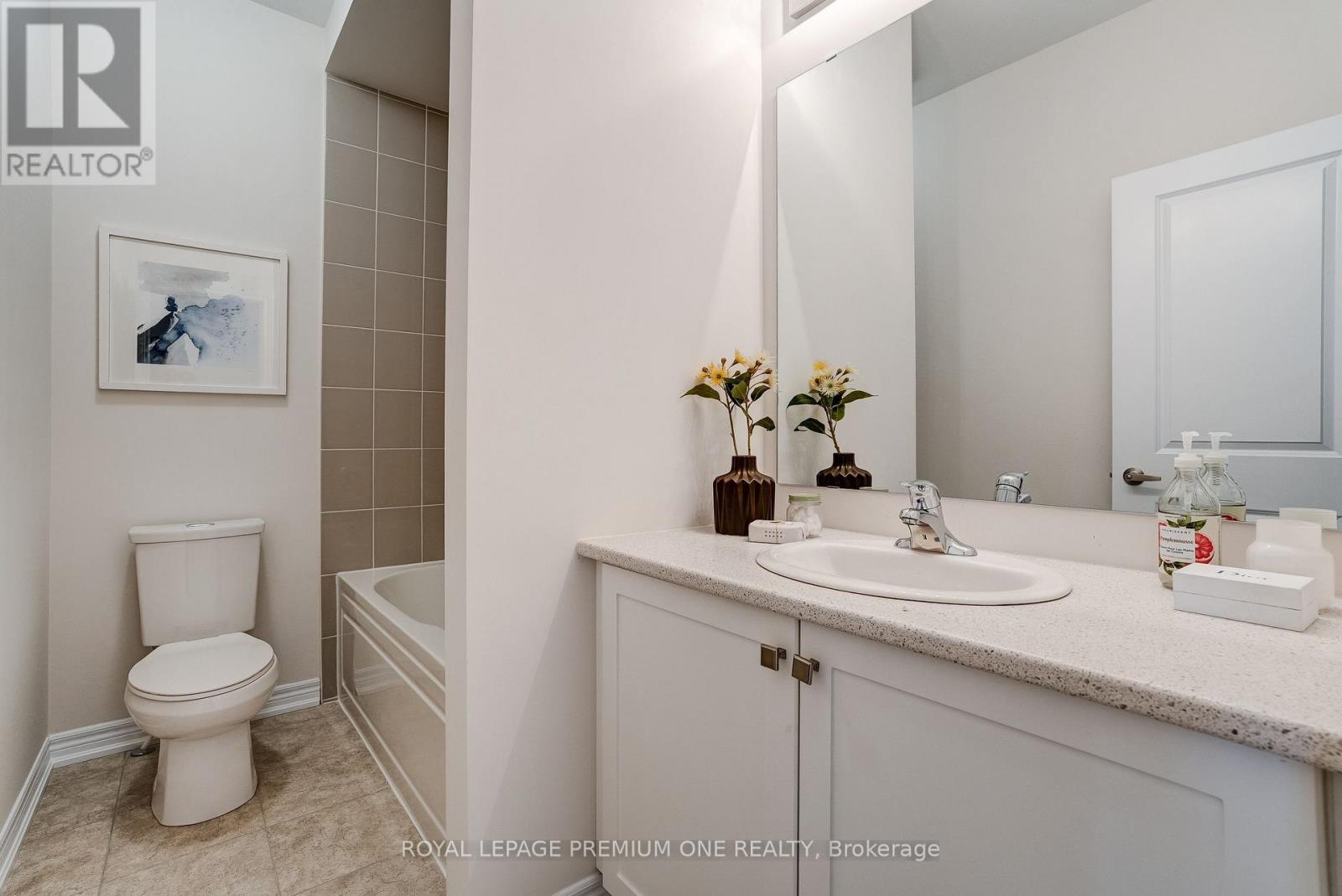 853 HICKORY CRESCENT - 24