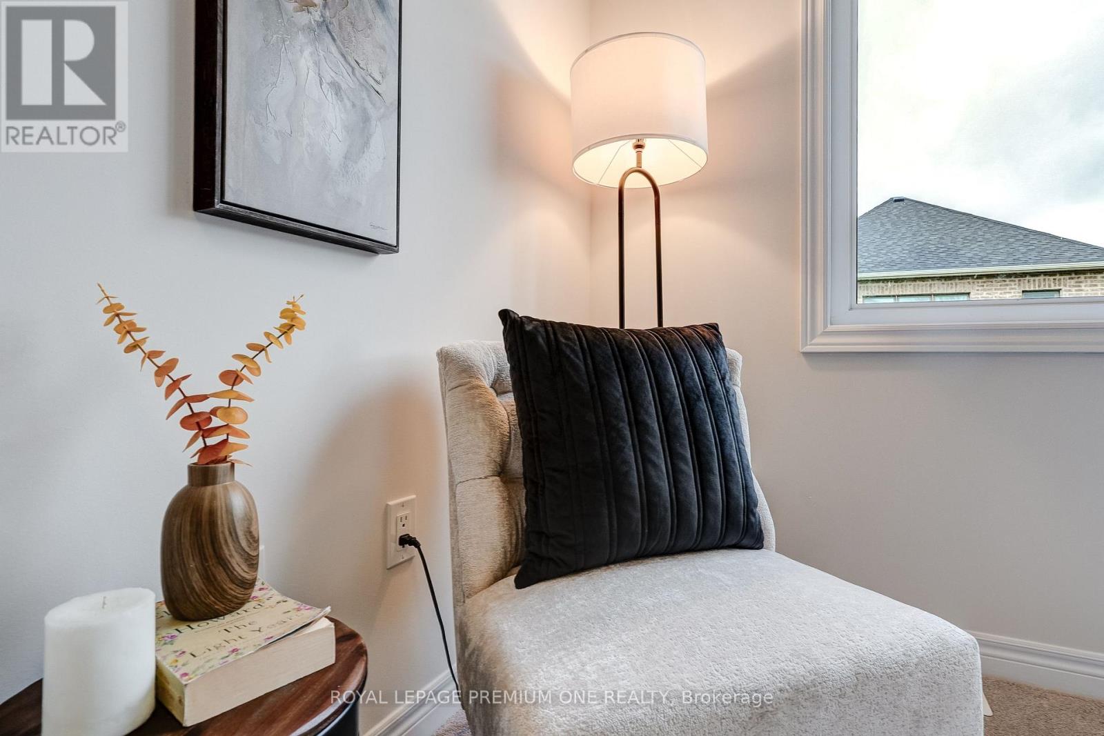853 HICKORY CRESCENT - 34