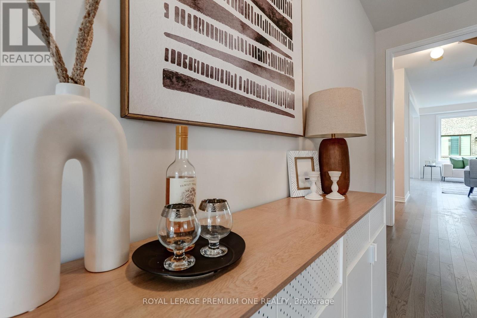 853 HICKORY CRESCENT - 8