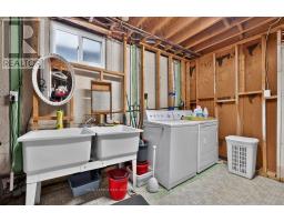 838 Saddle Crescent, Mississauga, ON L4Y2V8 Photo 38