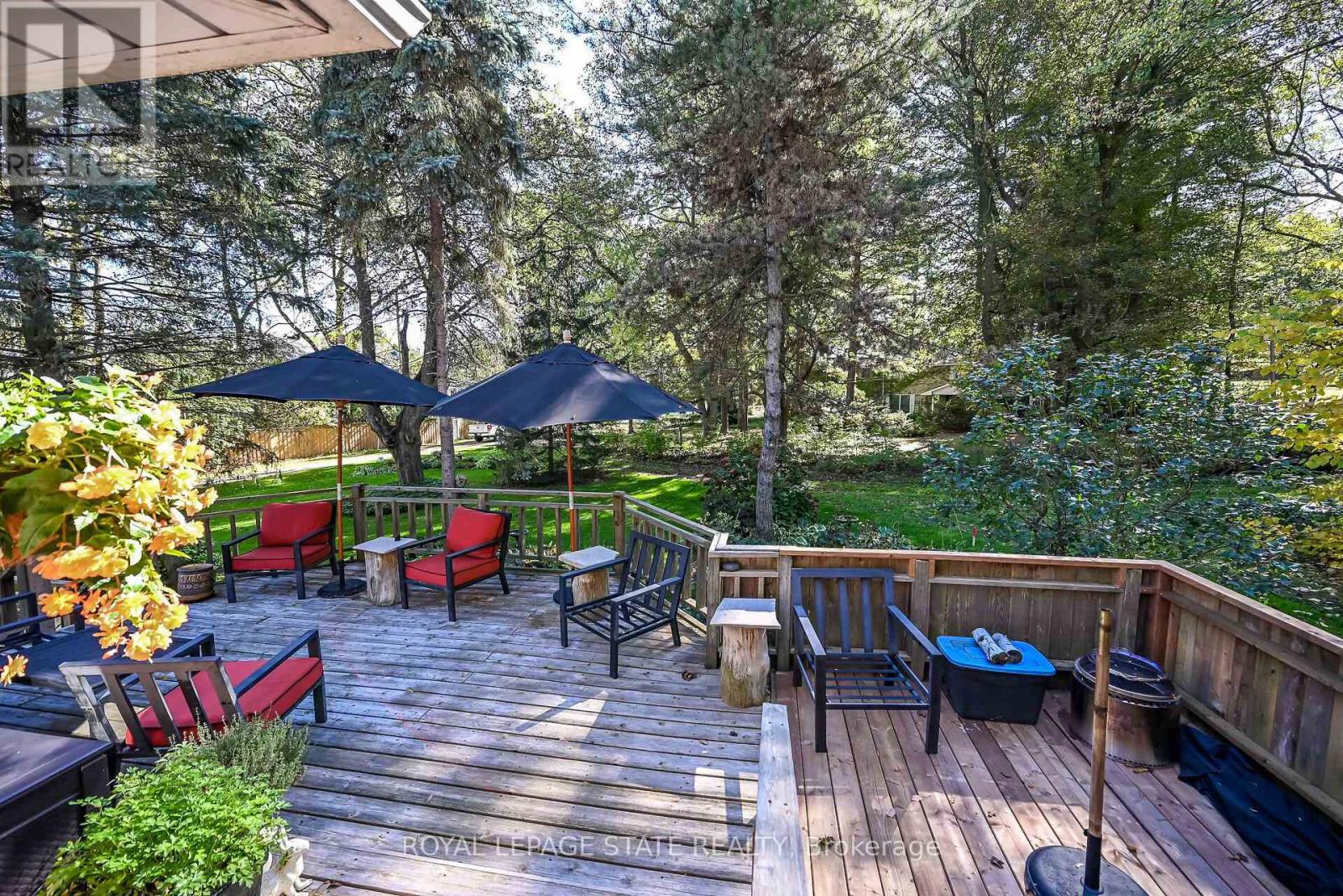 311 GOLF LINKS ROAD - 32