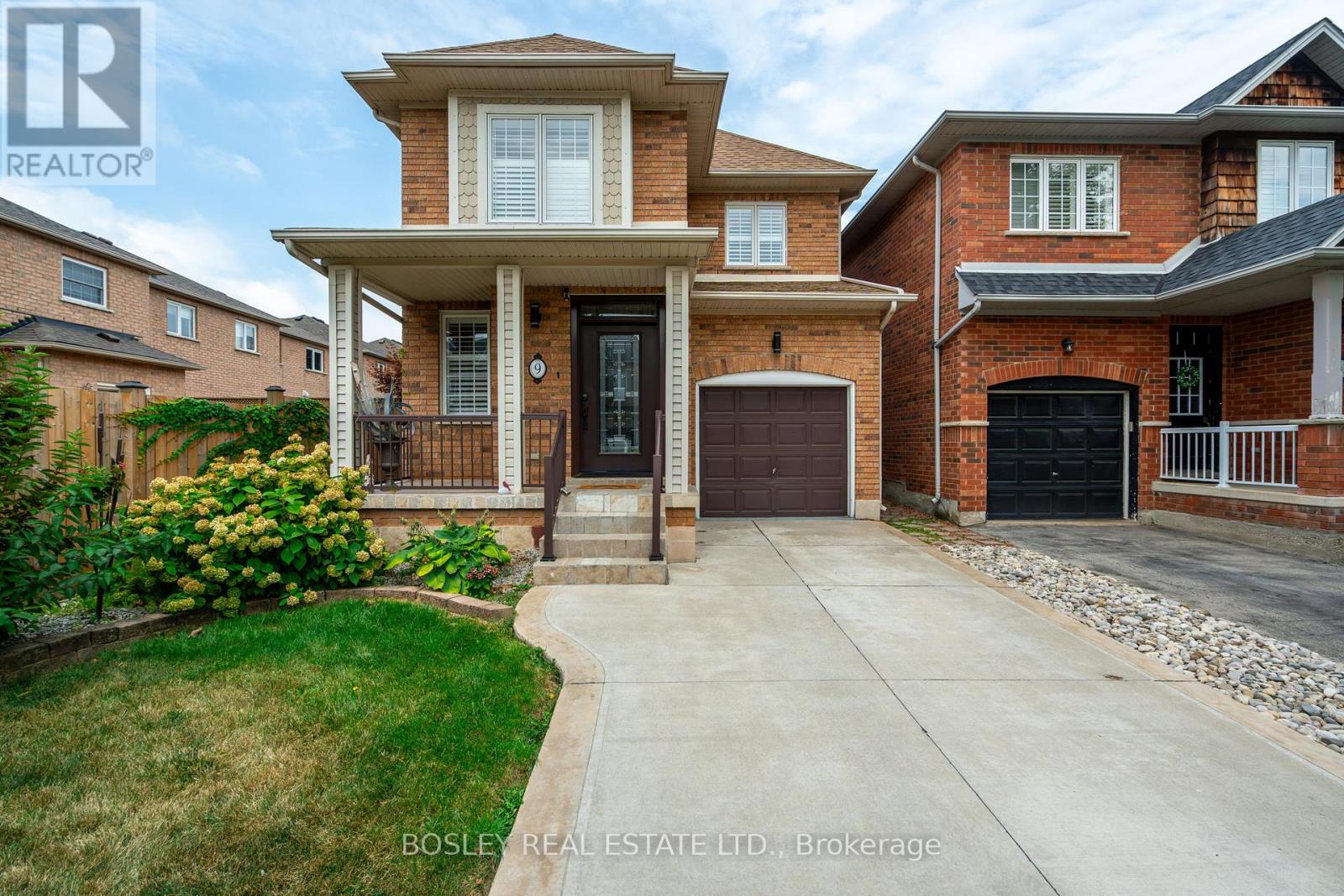9 DEWSBURY WAY, Hamilton (Winona Park)