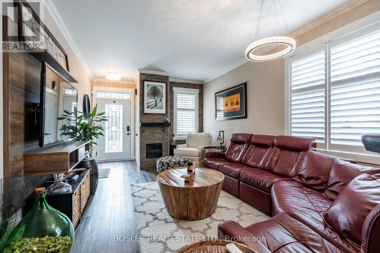 9 DEWSBURY WAY, Hamilton (Winona Park) — photo 4