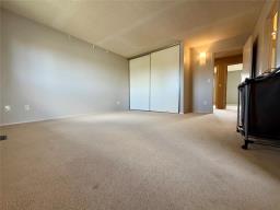 47 Upton Place, Winnipeg, MB R2N1S8 Photo 11