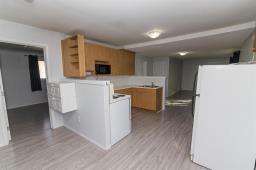 74 6th Street Nw, Carman, MB R0G0J0 Photo 12