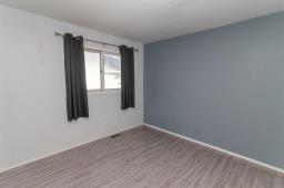74 6th Street Nw, Carman, MB R0G0J0 Photo 17