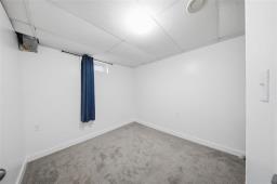 27 Manor House Court, Winnipeg, MB R2P0K4 Photo 35