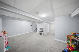 27 Manor House Court, Winnipeg, MB R2P0K4 Photo 37
