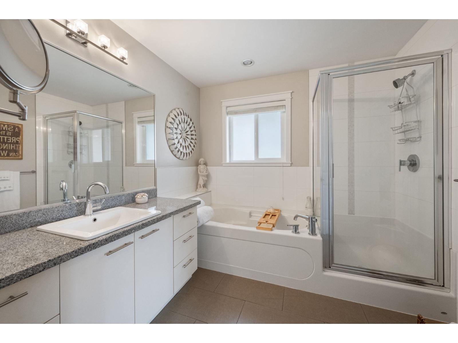 Photo of 259 172A STREET 19