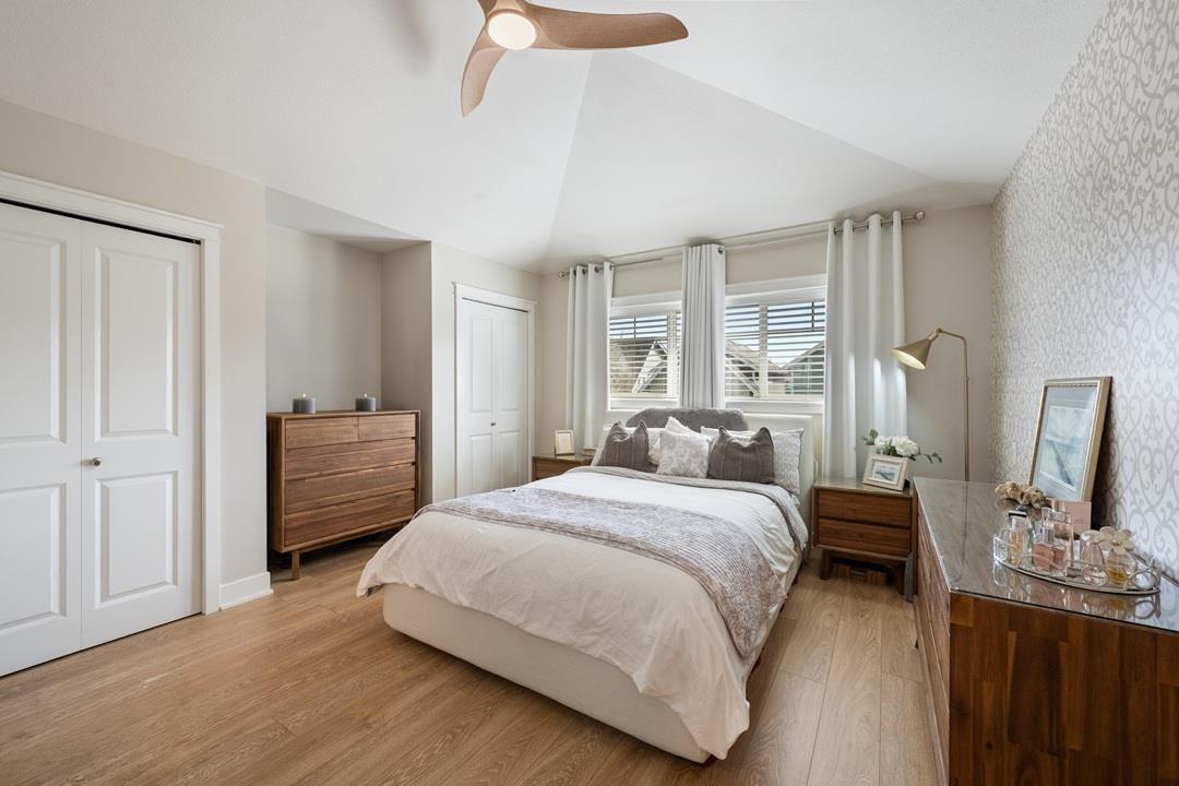Photo of 259 172A STREET 17