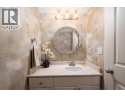 804 739 Princess Street, New Westminster, BC V3M6V6 Photo 23