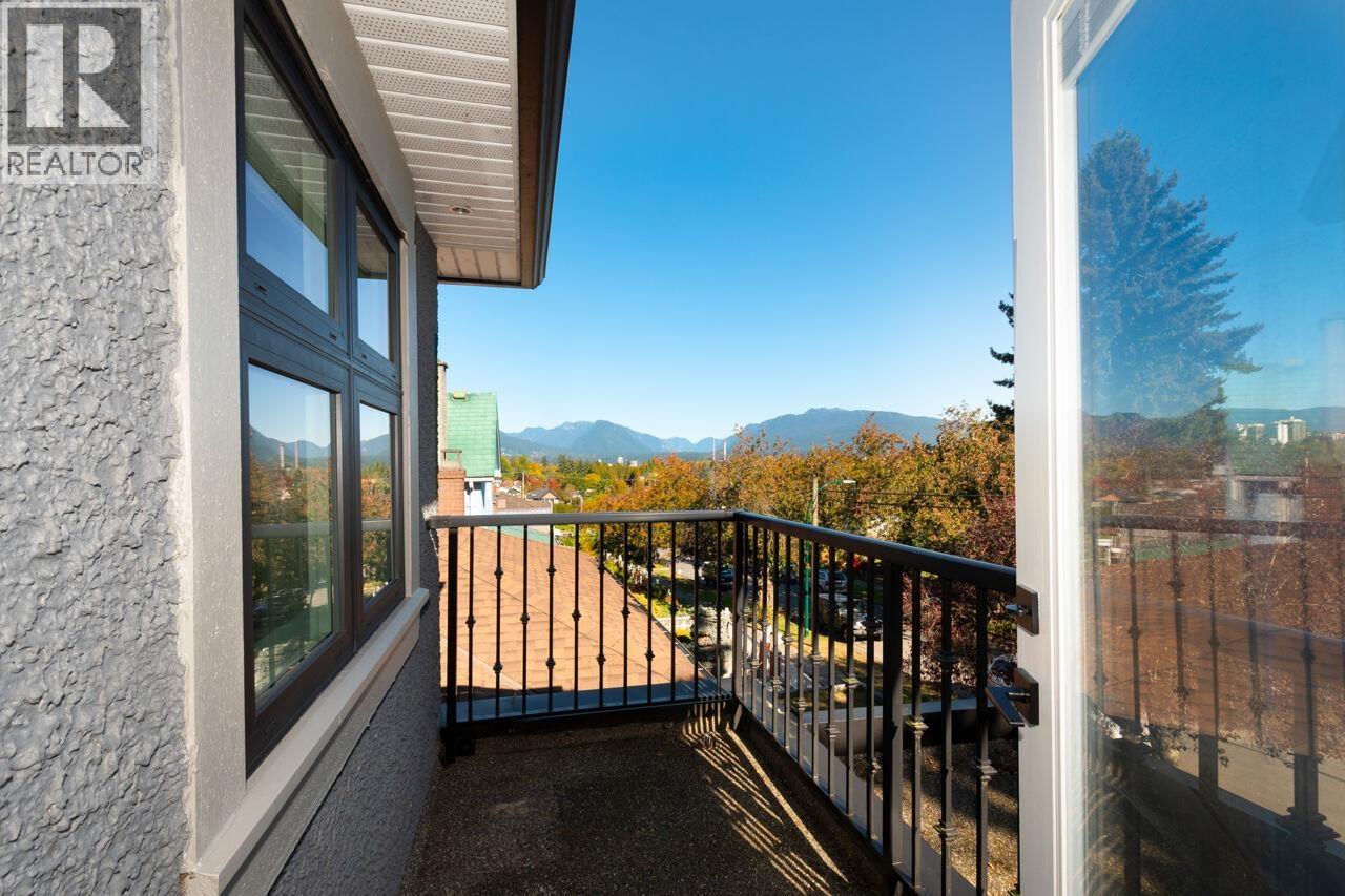 1195 NOOTKA STREET, Vancouver - Image 1