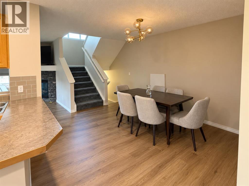 754 Luxstone Gate SW, Airdrie — photo 9