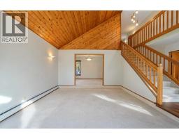 Family room - 5245 42 Street, Olds, AB T4H1A9 Photo 15