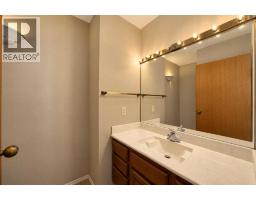 5245 42 Street, Olds, AB T4H1A9 Photo 18