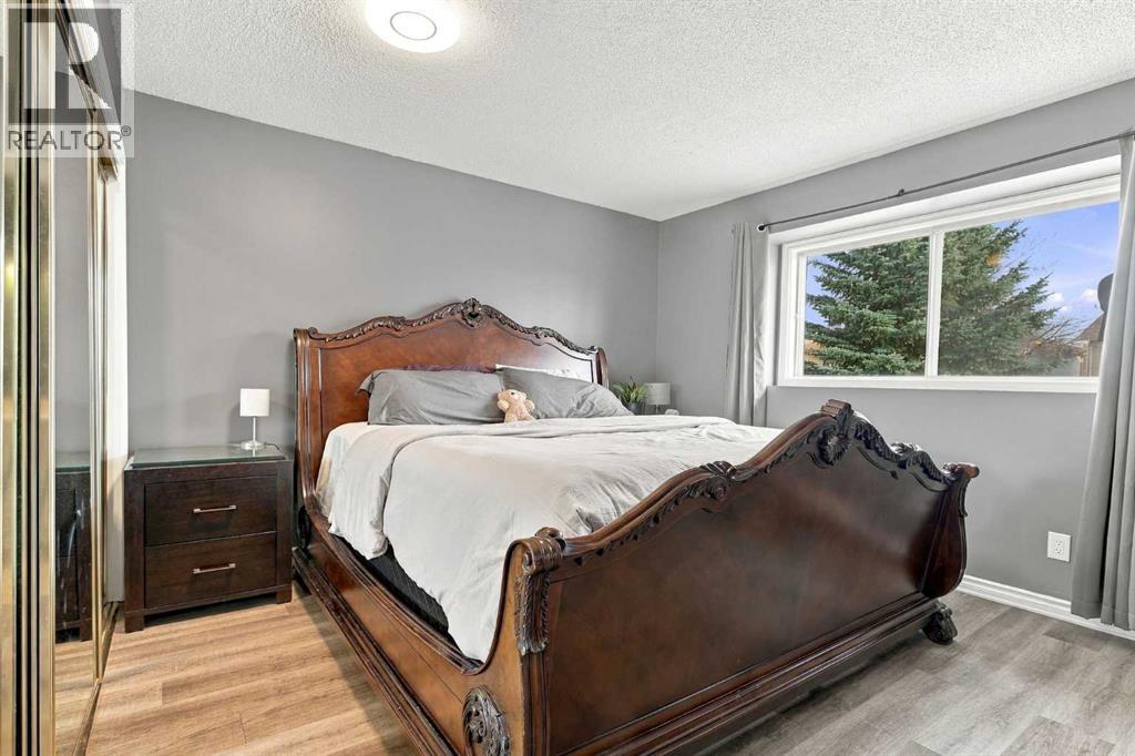16 Mckenna Place SE photo 22