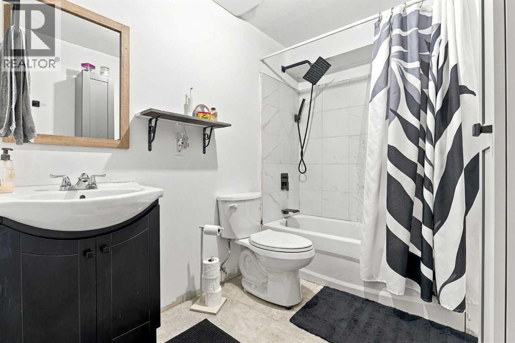 16 Mckenna Place SE photo 35