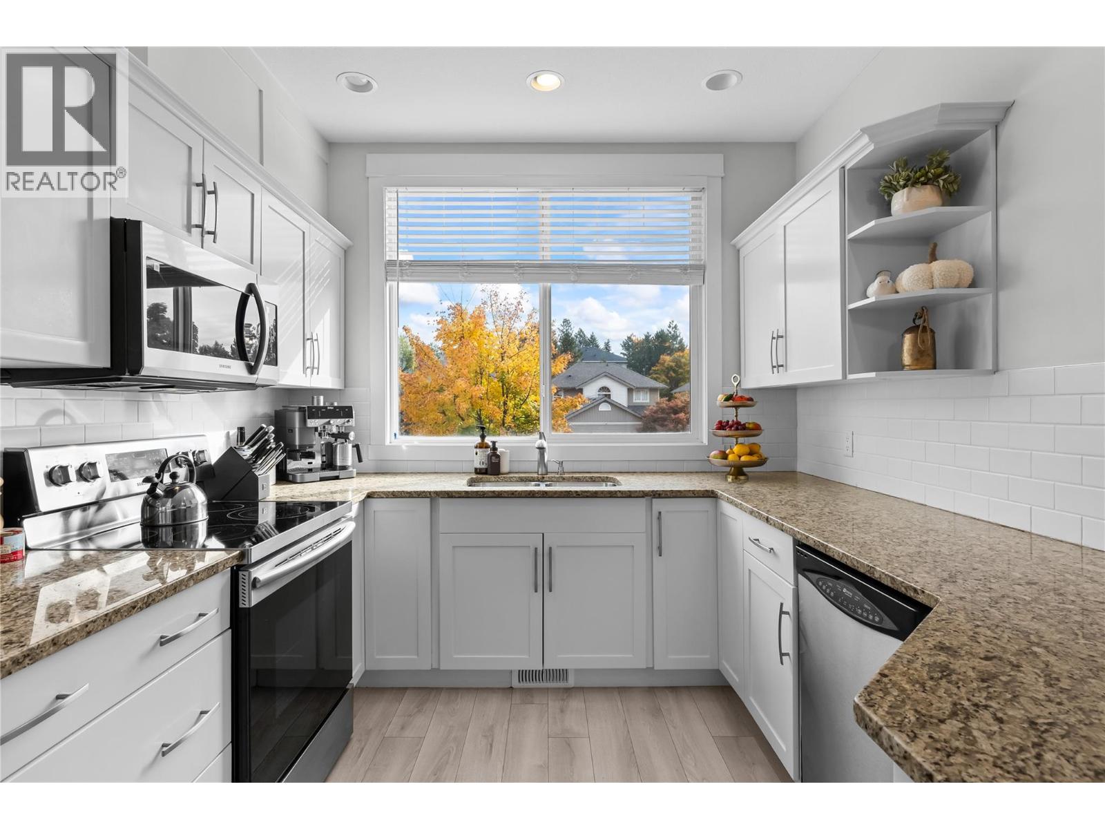 #10 3275 Broadview Road - 16