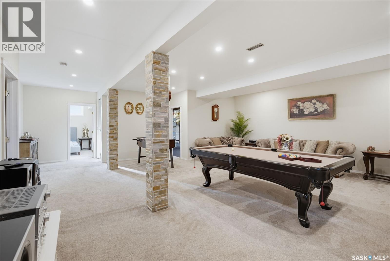 126 Woods COURT, Saskatoon — photo 34