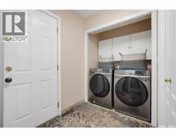 Den - 126 Woods Court, Saskatoon, SK S7N4M2 Photo 16