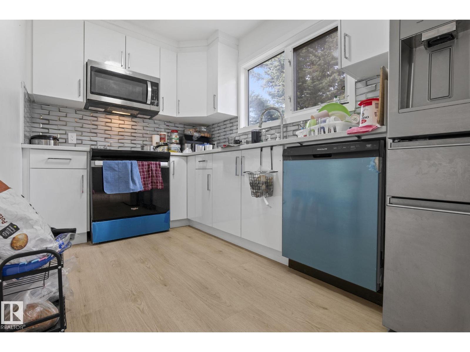 1566 LAKEWOOD RD W NW, Edmonton — photo 10