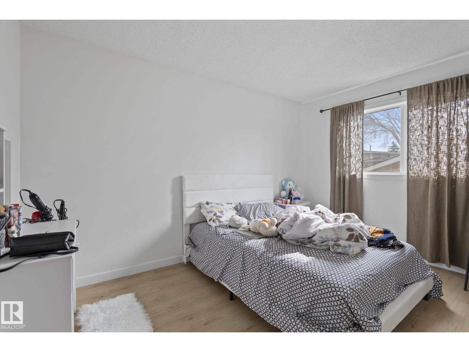 1566 LAKEWOOD RD W NW, Edmonton — photo 11