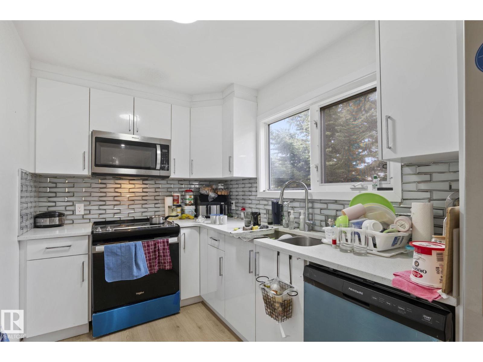 1566 LAKEWOOD RD W NW, Edmonton — photo 9
