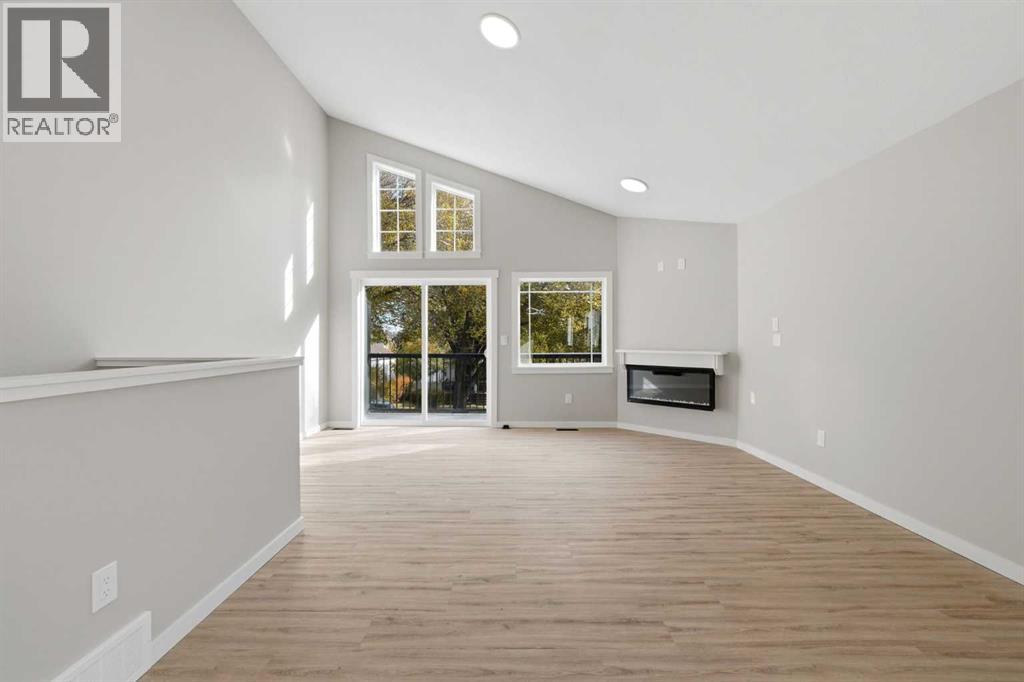 5240 51 Street, photo 10 of 39