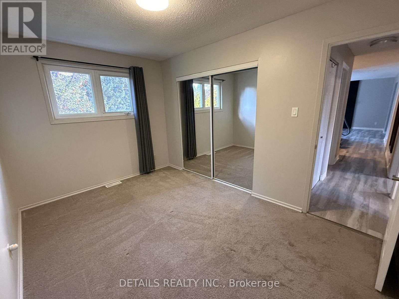 Condos for Sale in Ottawa – 55 SAGINAW CRESCENT, Ottawa – By Peter Sagos - Image 13