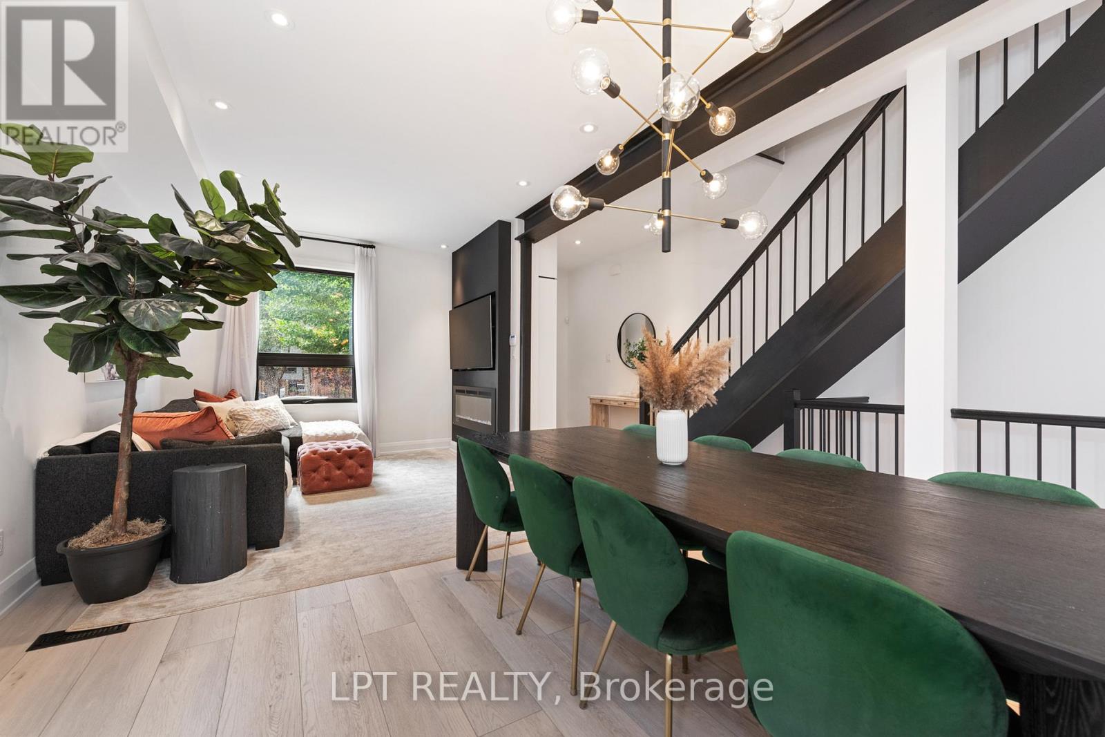 323 BOOTH STREET, Ottawa — photo 12