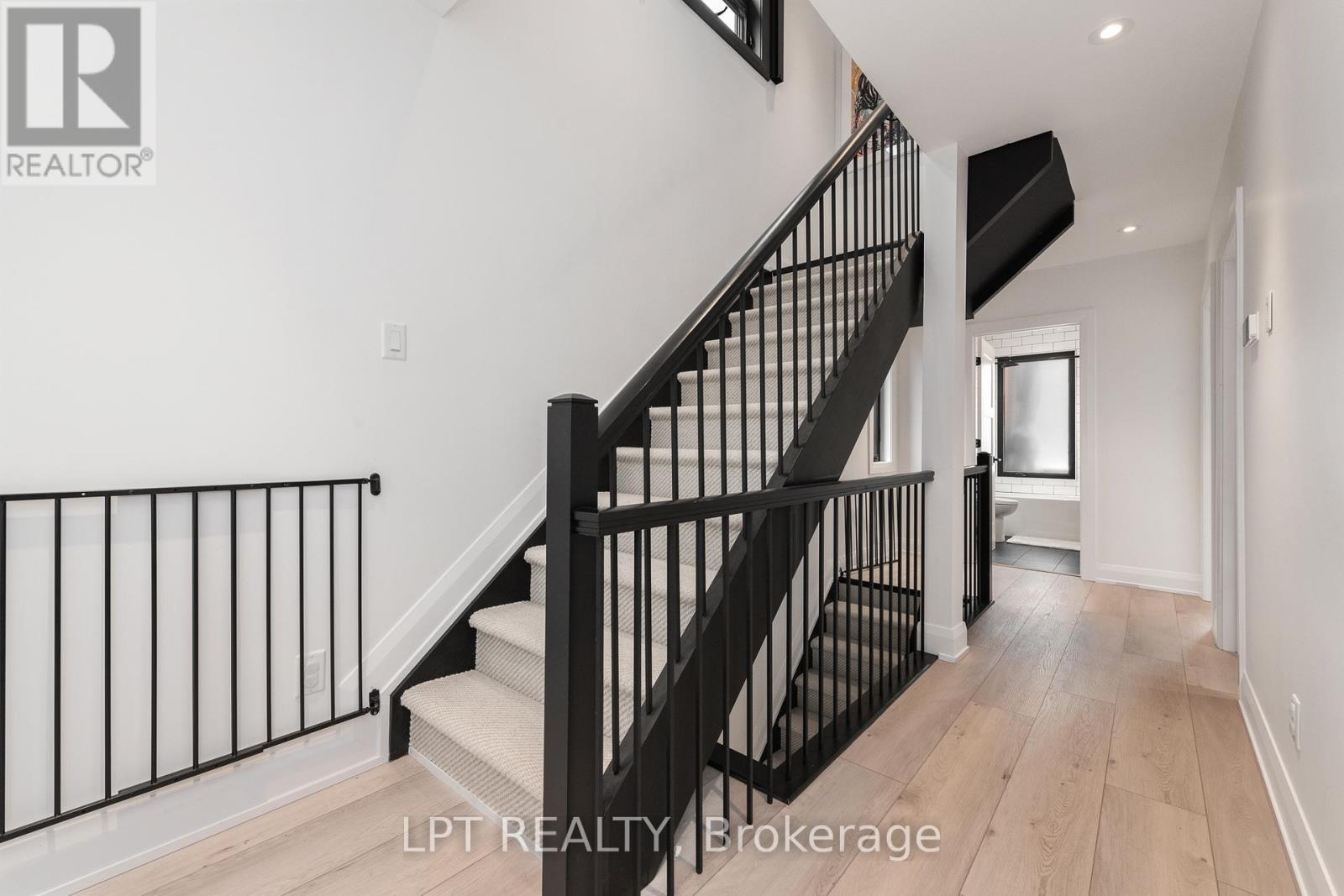 Condos for Sale in Ottawa – 323 BOOTH STREET, Ottawa – By Peter Sagos - Image 22