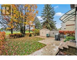 Bathroom - 1442 Eastcliffe Way, Ottawa, ON K1B5H6 Photo 10