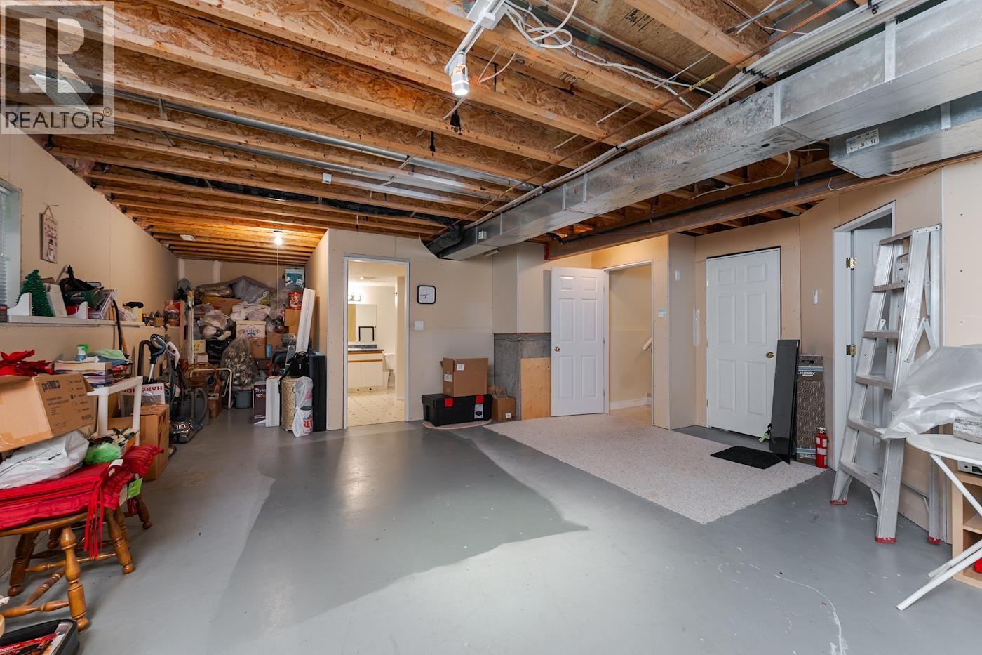 #110 6807 WESTGATE AVENUE - 32
