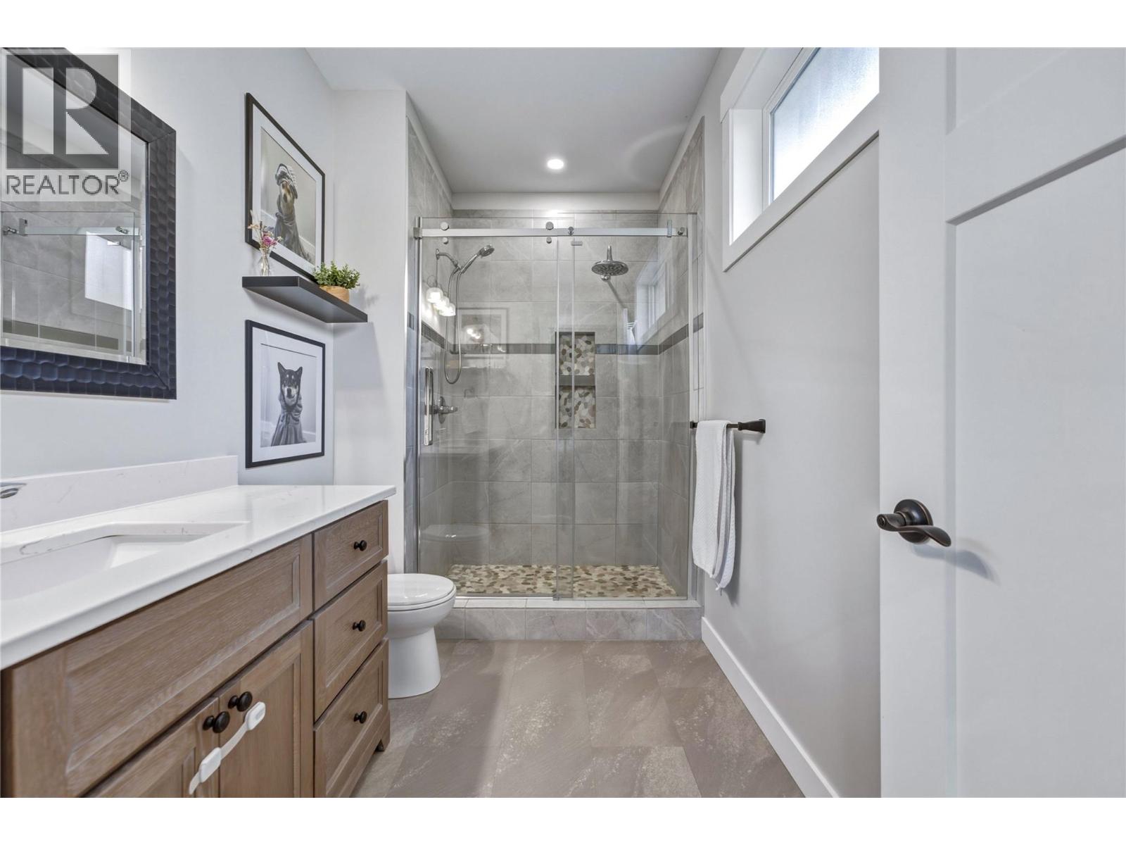 2810 25 Street NE - 20