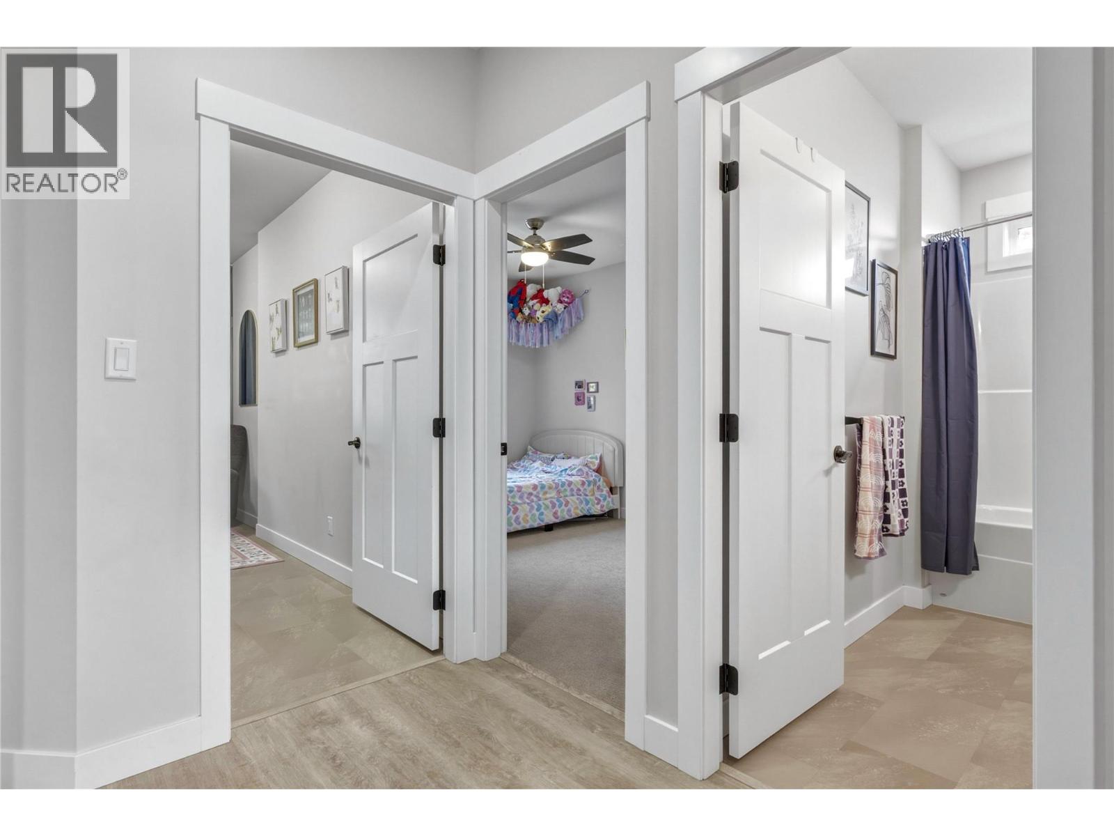 2810 25 Street NE - 21