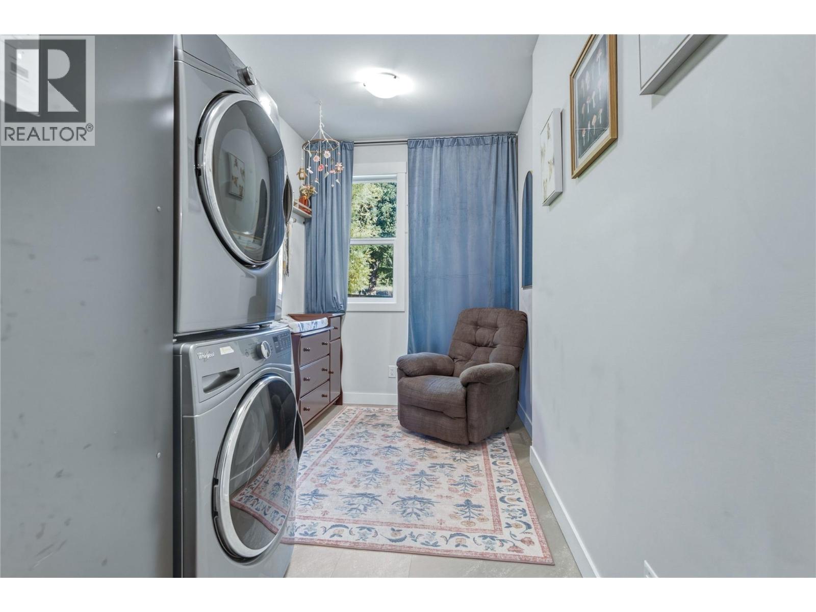 2810 25 Street NE - 25