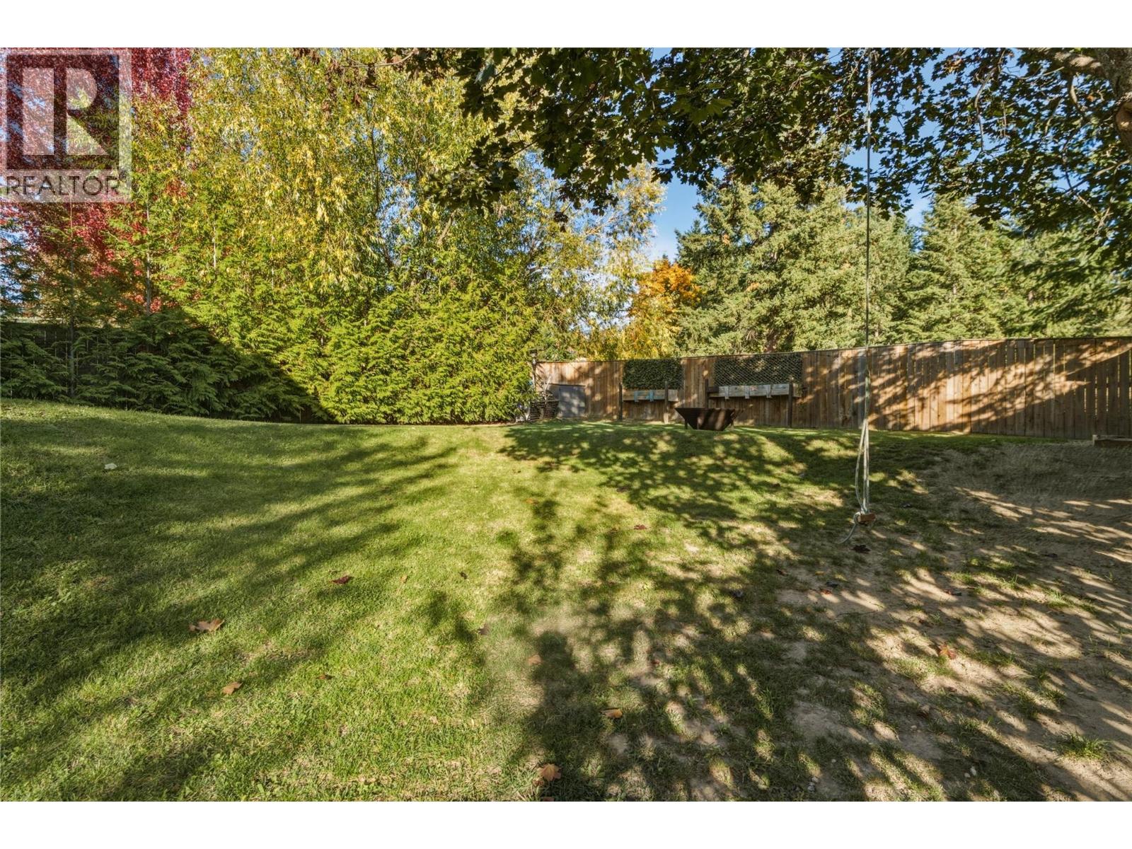 2810 25 Street NE - 3