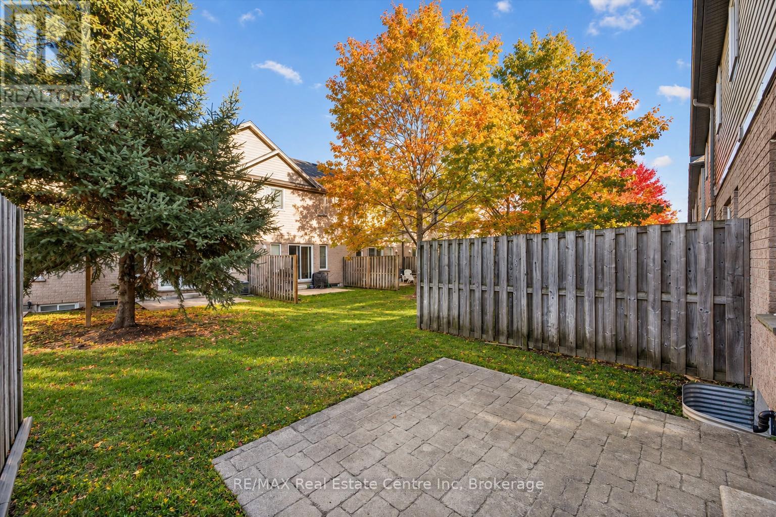 6 REVELL DRIVE - 18