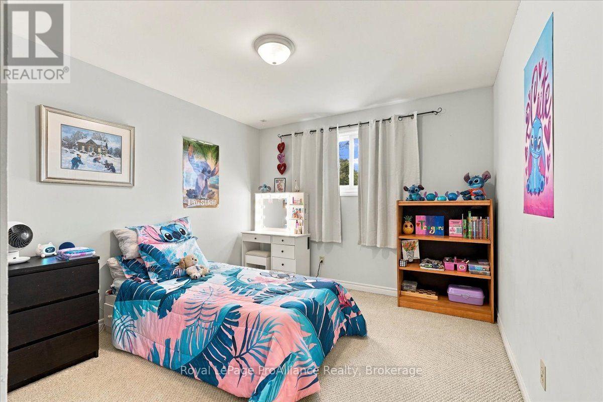 25 ASHLEY STREET - 16