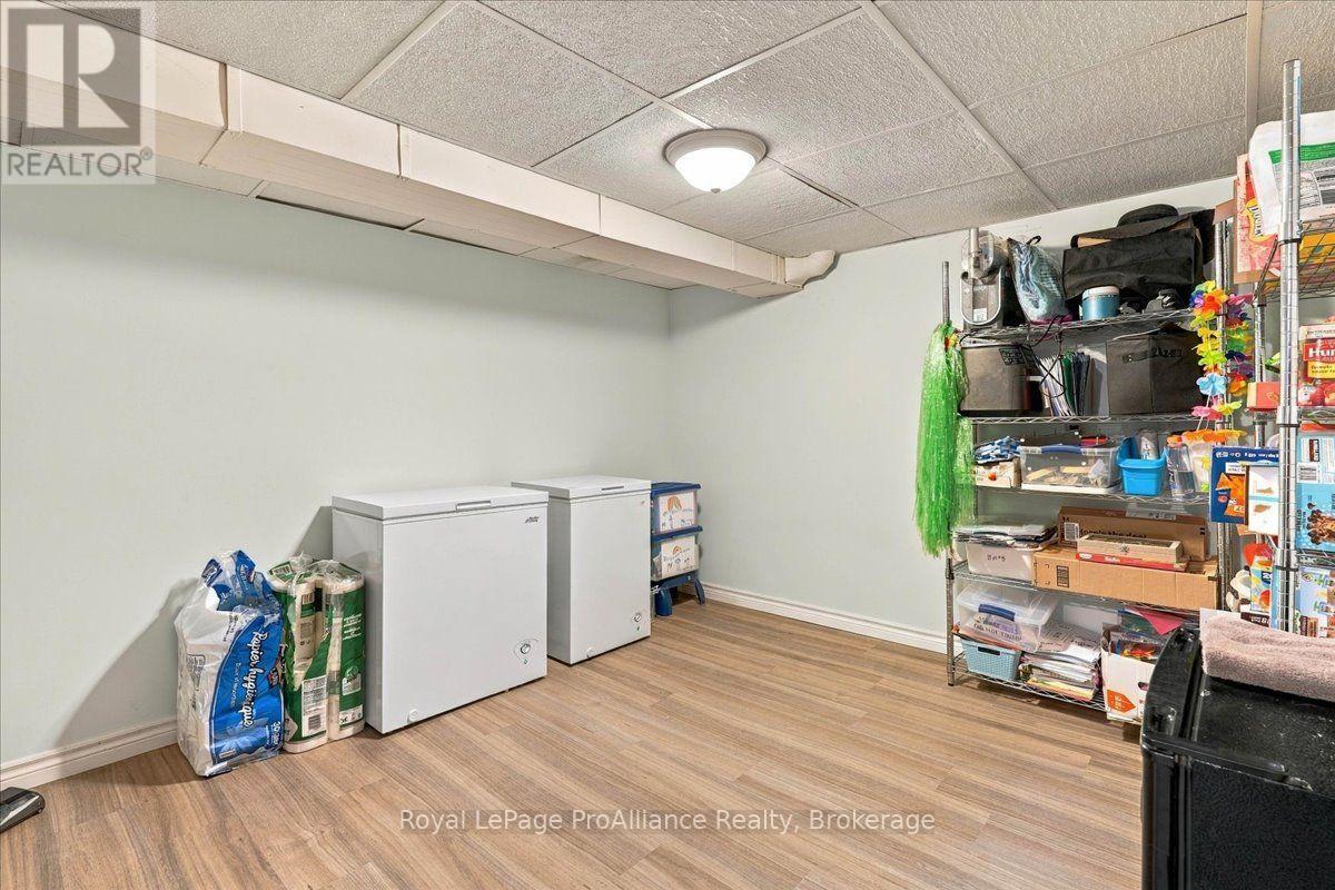 25 ASHLEY STREET - 26