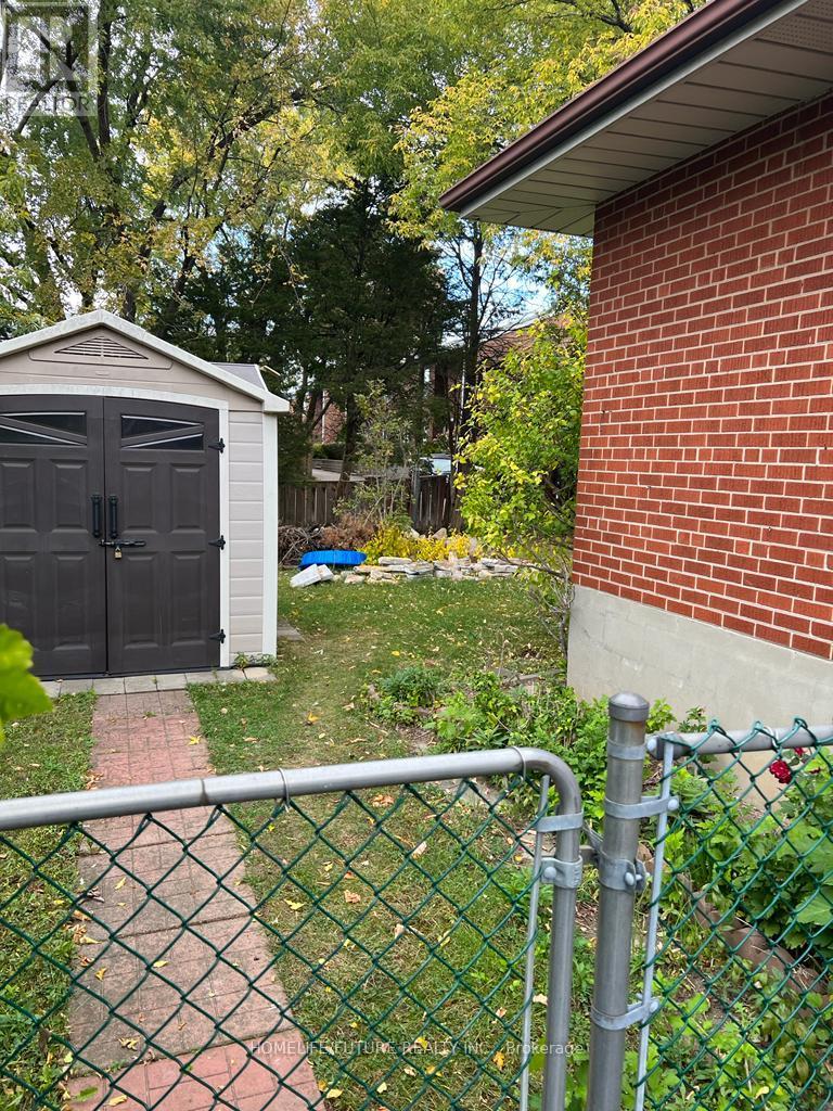 BSMT - 134 APPLEFIELD DRIVE, Toronto (Bendale) — photo 2