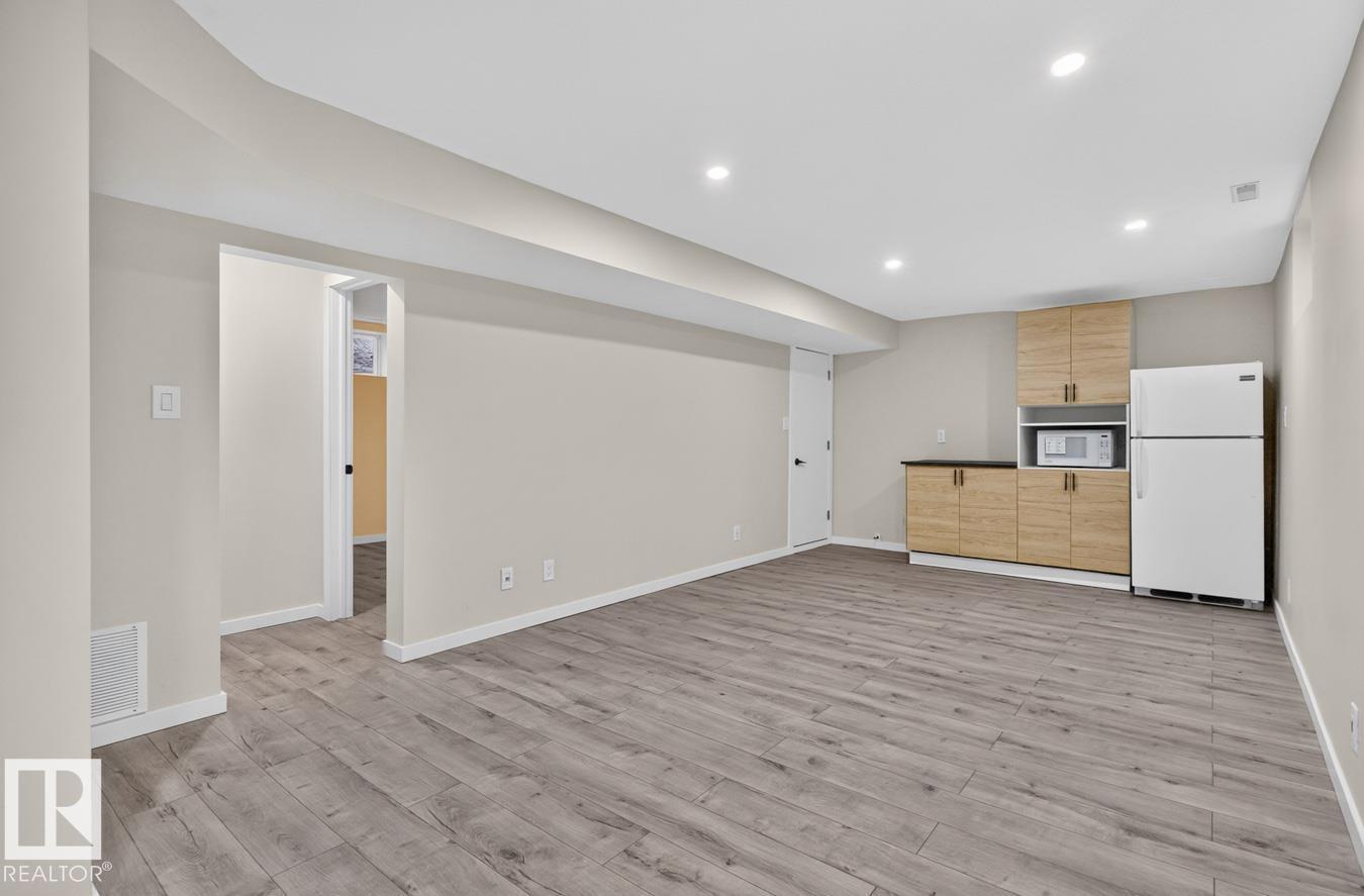 12007 69 Street NW, photo 24