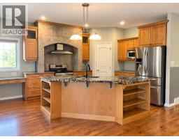 2pc Bathroom - 198 Grizzly Terrace N, Lethbridge, AB T1H6V3 Photo 8