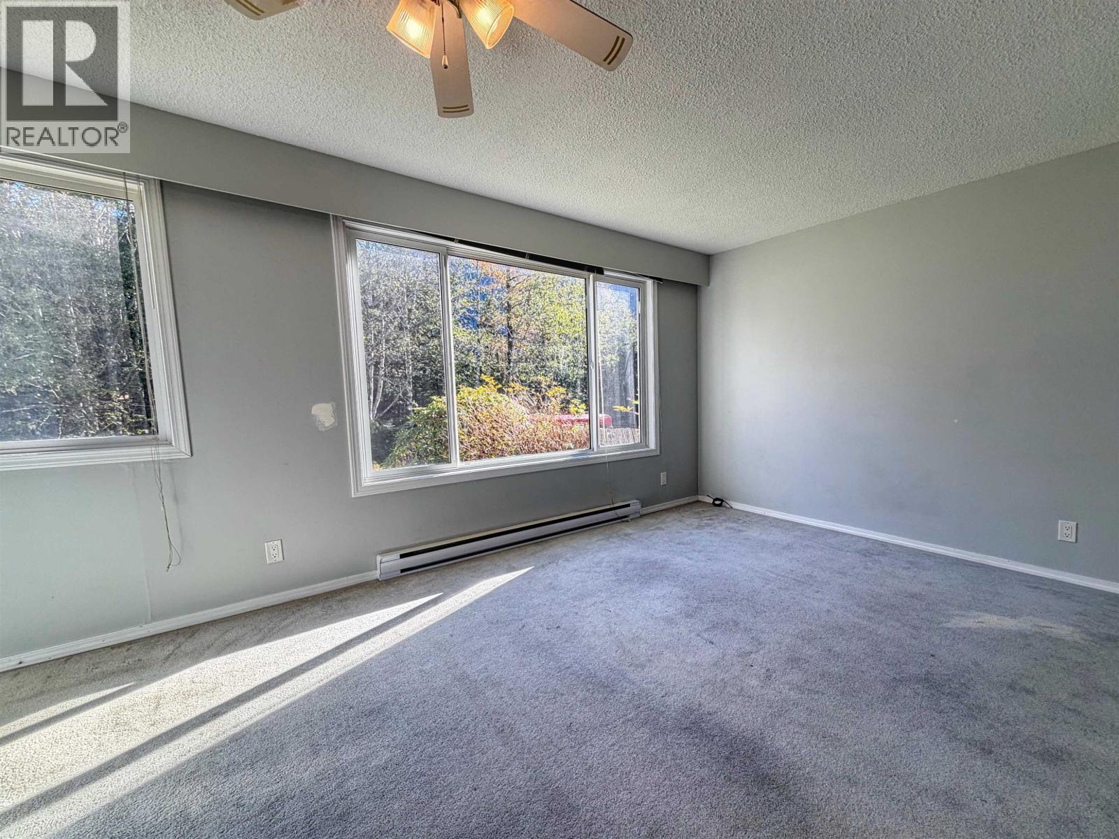 1313 OMINECA AVENUE - 19