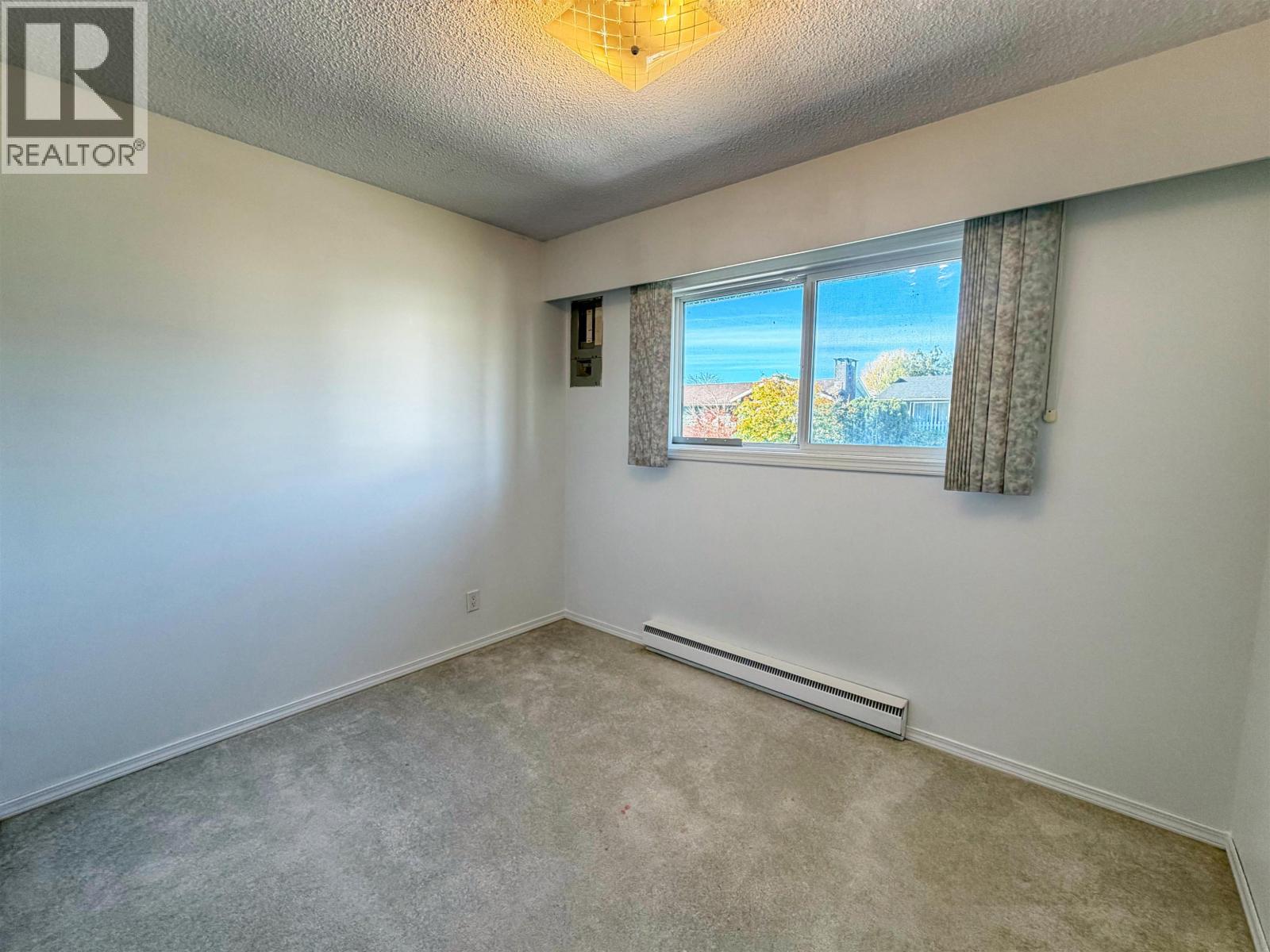 1313 OMINECA AVENUE - 13