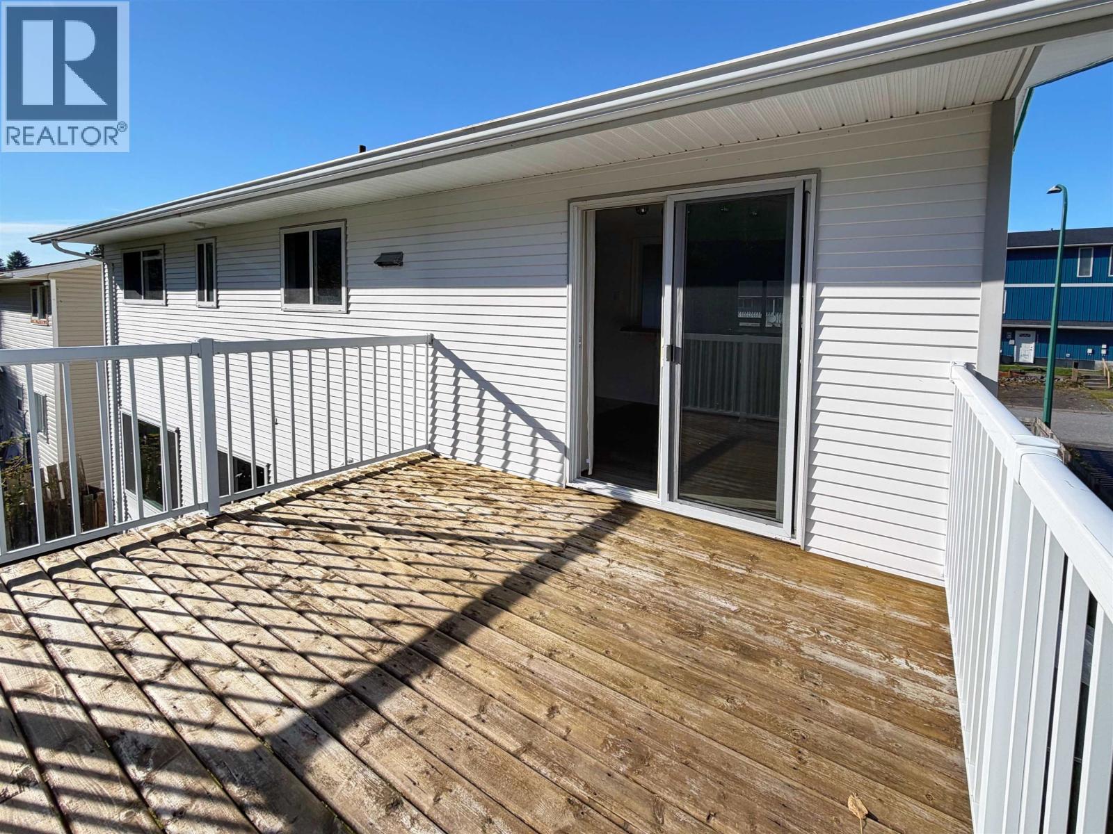 1313 OMINECA AVENUE - 7