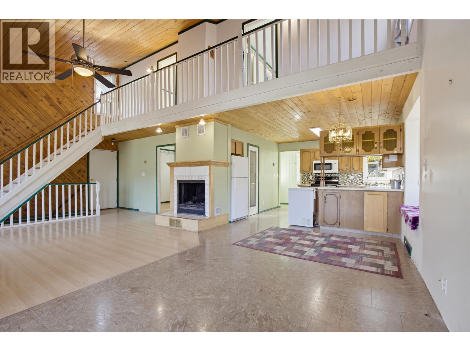 2134 SOUTH LAKESIDE DRIVE - 3